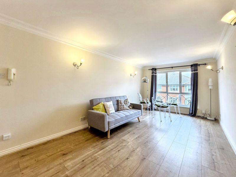 Living Area- click for photo gallery